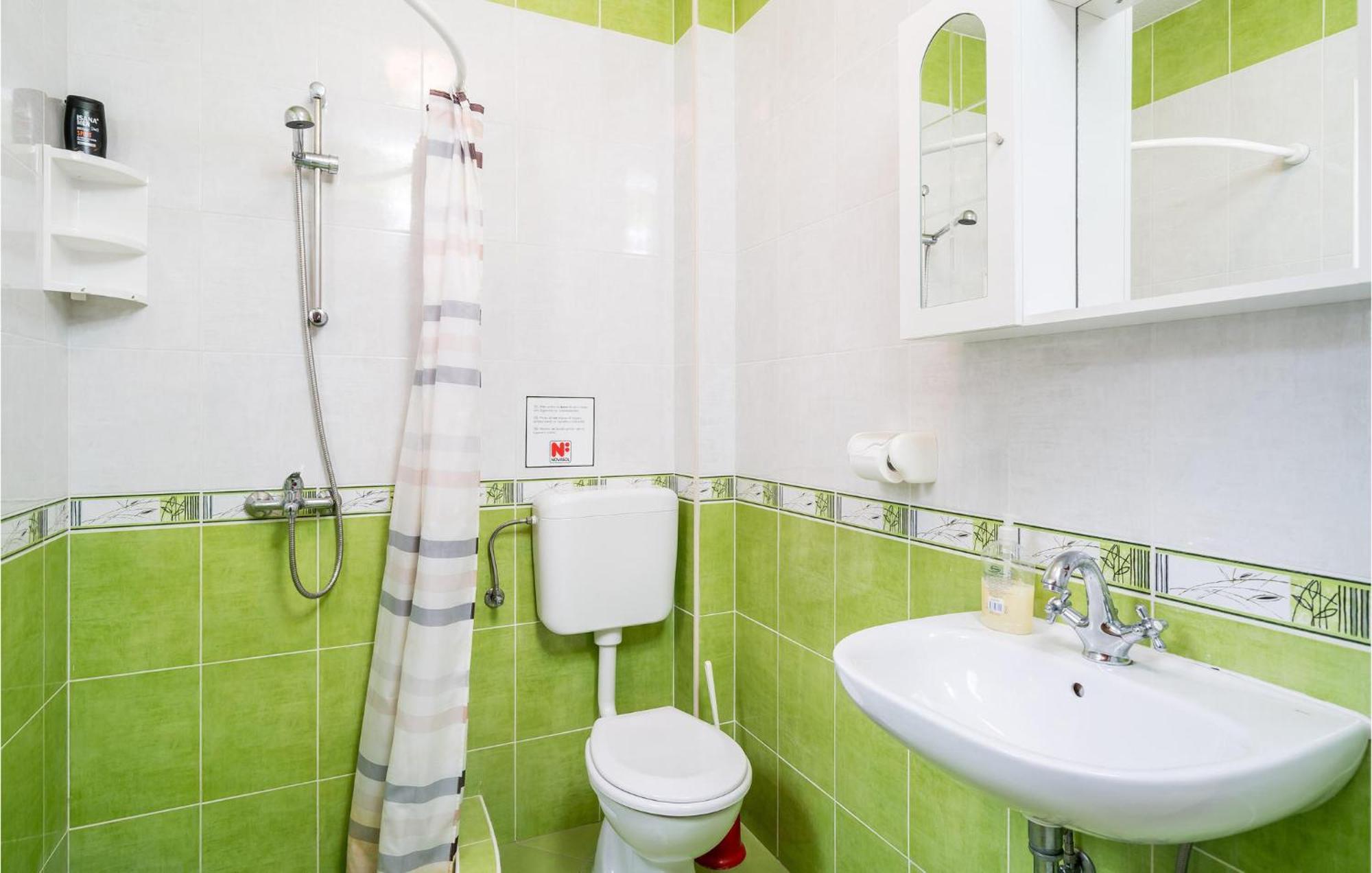 Stunning Apartment In Gruda With House Sea View モルナット エクステリア 写真