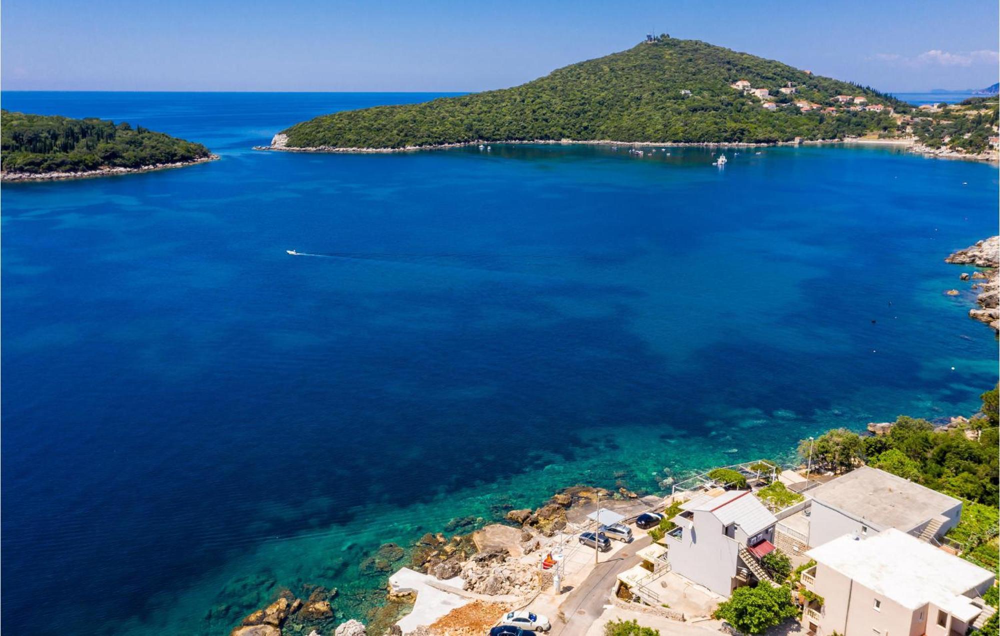 Stunning Apartment In Gruda With House Sea View モルナット エクステリア 写真